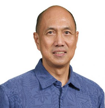 Dr. Alfredo Coloma